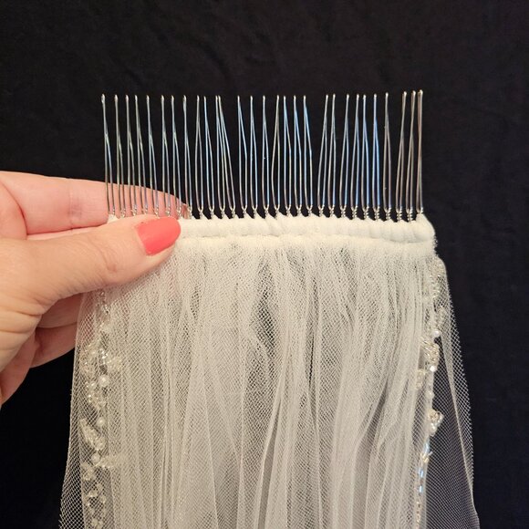 Wedding Bridal Veil, EN VOGUE Tulle, Beaded, Crystal and Pearl Floral Design - Picture 13 of 15